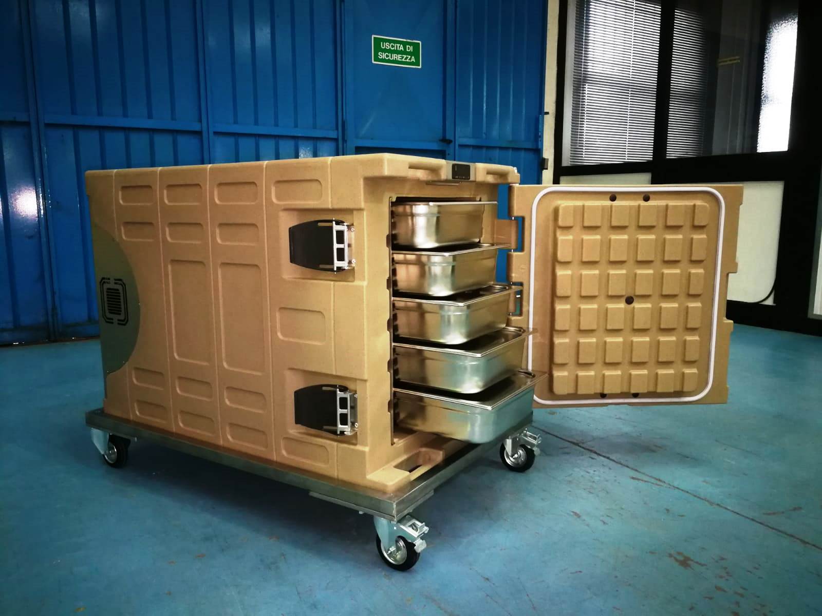 hot and cold food transport containers